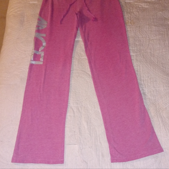 Victoria's Secret Women's Logo Sweatpants NWOT - Picture 9 of 9